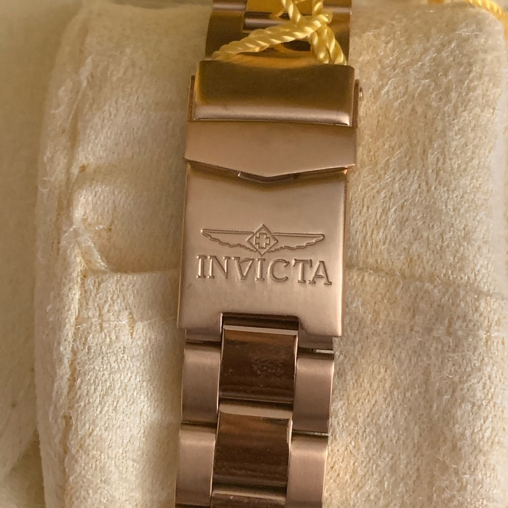 SOLD-Watch (Pro-Diver) - Picture 2 of 4